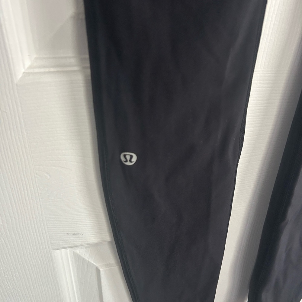 Black Lululemon Leggings with Pockets - Size Small - Picture 5 of 10